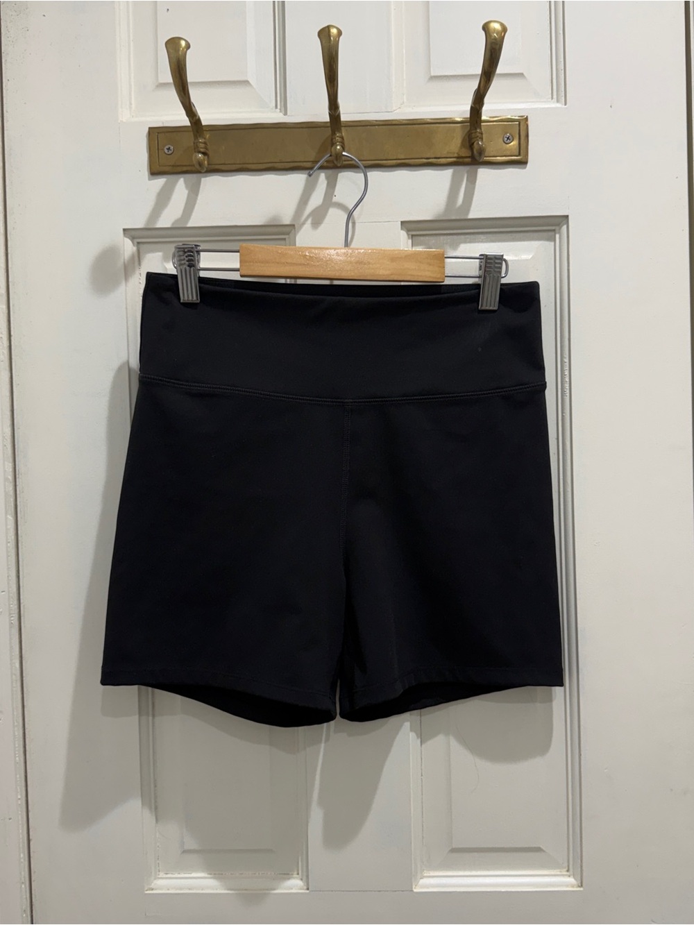 H&M sport 5” bike shorts